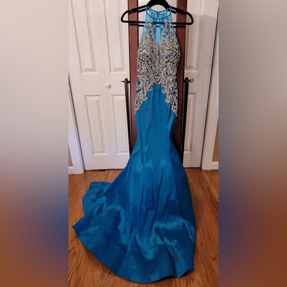 Women’s Formal Dress